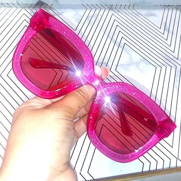 PINK Victoria's Secret Accessories - Pink💗Sparkle Heart✨Barbie Sunglasses glitter sunglasses barbiecore y2k sunnies